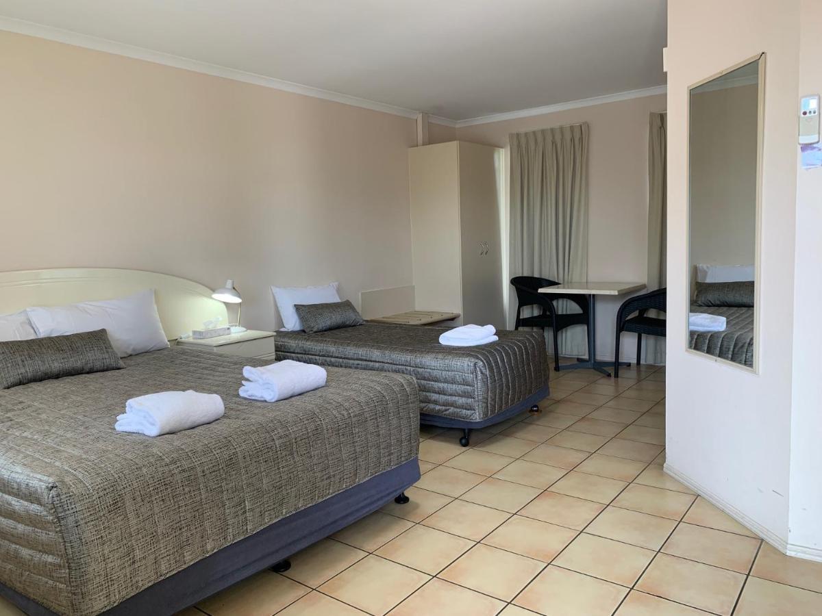 Biloela Palms Motor Inn Exteriér fotografie