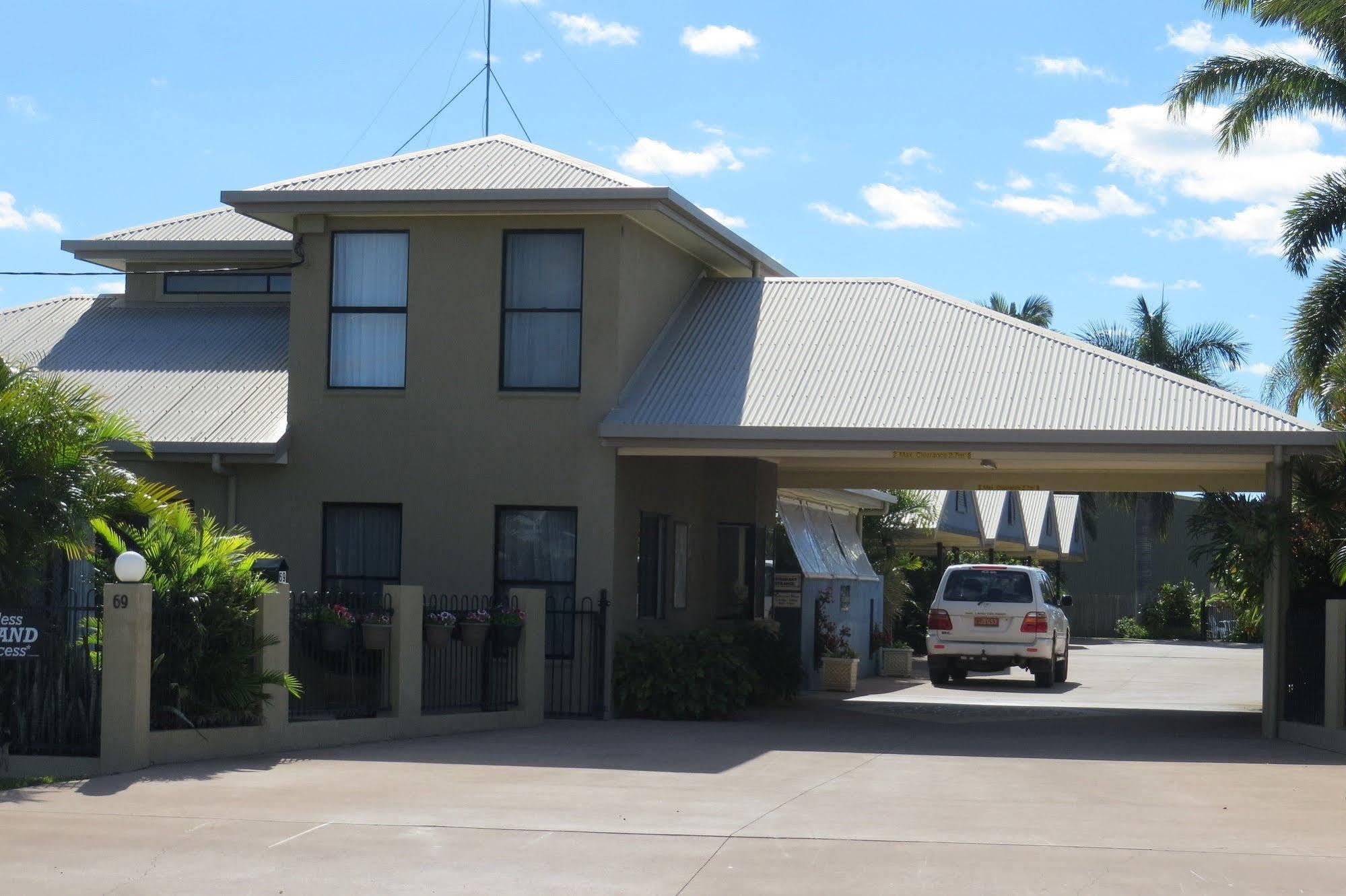Biloela Palms Motor Inn Exteriér fotografie
